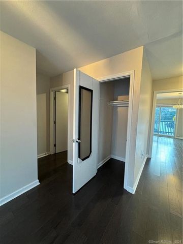 41 Nash Place B, Norwalk, CT 06854