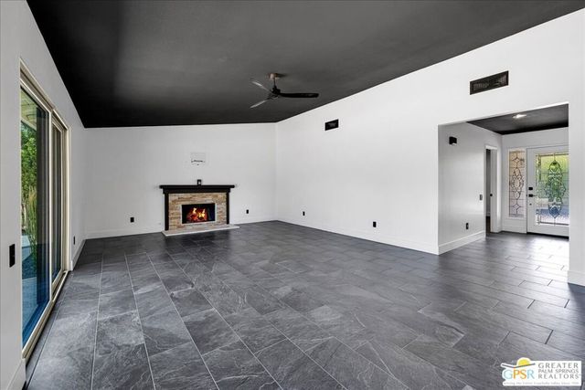 3190 E Loma Vista Circle, Palm Springs, CA 92264