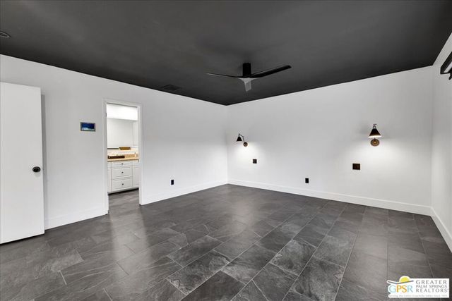 3190 E Loma Vista Circle, Palm Springs, CA 92264