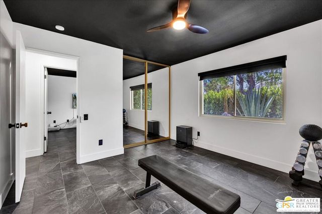 3190 E Loma Vista Circle, Palm Springs, CA 92264