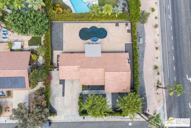 3190 E Loma Vista Circle, Palm Springs, CA 92264