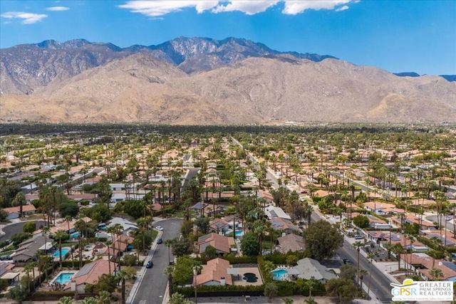 3190 E Loma Vista Circle, Palm Springs, CA 92264
