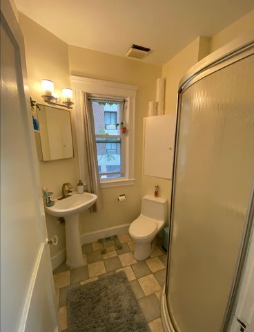 10 Remington St 208, Cambridge, MA 02138