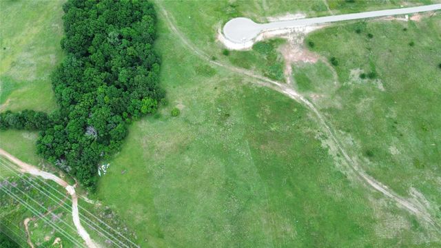 515 Rolling Hills Boulevard, Alvord, TX 76225