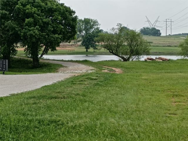 515 Rolling Hills Boulevard, Alvord, TX 76225