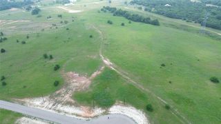 515 Rolling Hills Boulevard, Alvord, TX 76225