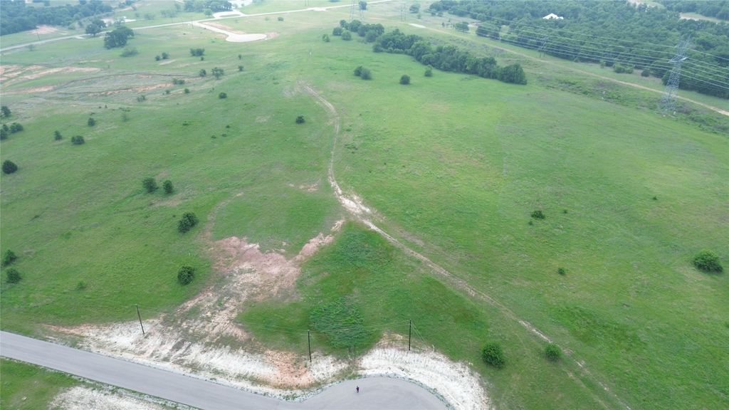 515 Rolling Hills Boulevard, Alvord, TX 76225