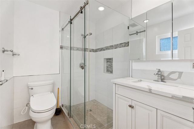 320 7th, Huntington Beach, CA 92648