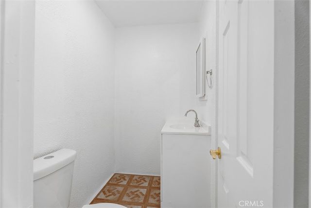 320 7th, Huntington Beach, CA 92648