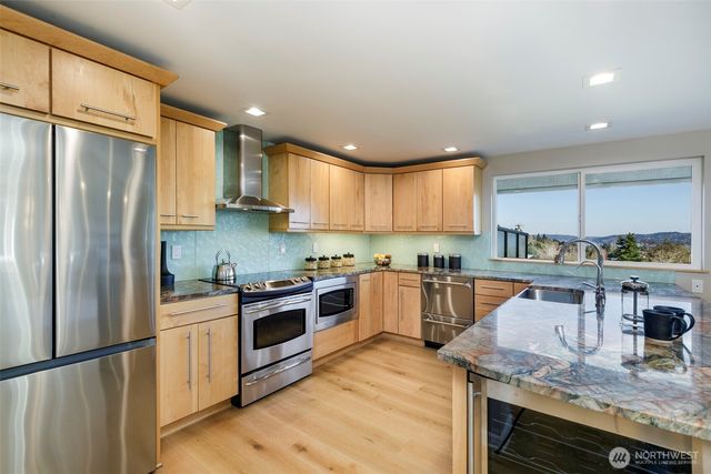 6001 60th Avenue NE, Seattle, WA 98115