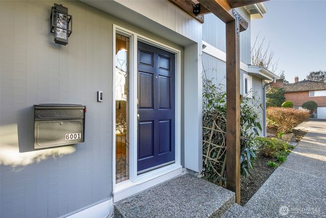 6001 60th Avenue NE, Seattle, WA 98115