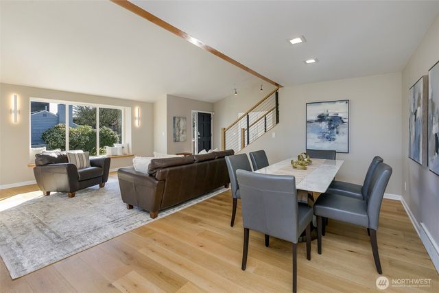 6001 60th Avenue NE, Seattle, WA 98115