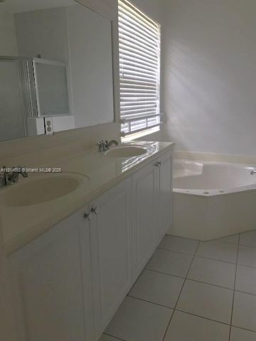 2635 SW 84th Ter 106, Miramar, FL 33025