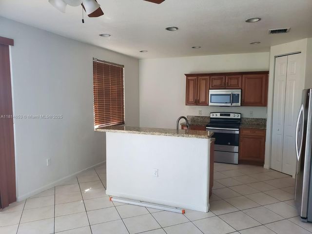 2635 SW 84th Ter 106, Miramar, FL 33025