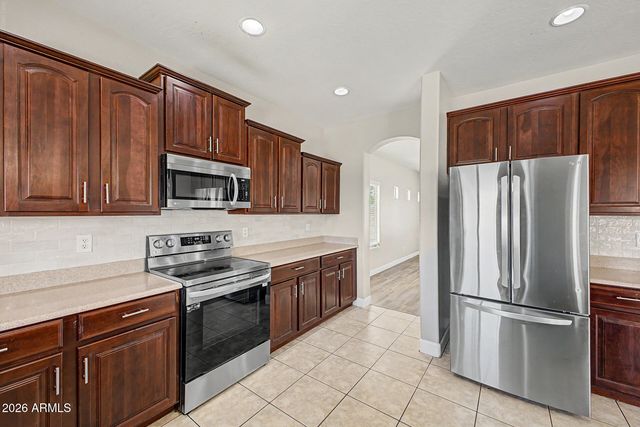 17873 W WATSON Lane, Surprise, AZ 85388