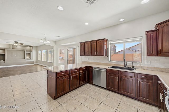 17873 W WATSON Lane, Surprise, AZ 85388