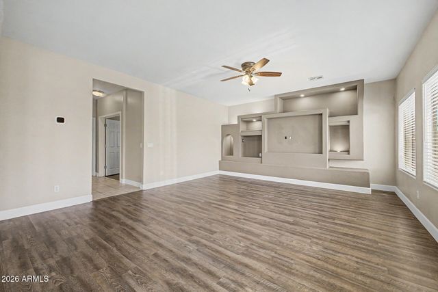 17873 W WATSON Lane, Surprise, AZ 85388