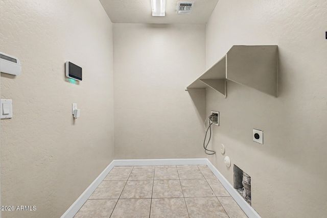 17873 W WATSON Lane, Surprise, AZ 85388