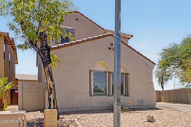 17873 W WATSON Lane, Surprise, AZ 85388