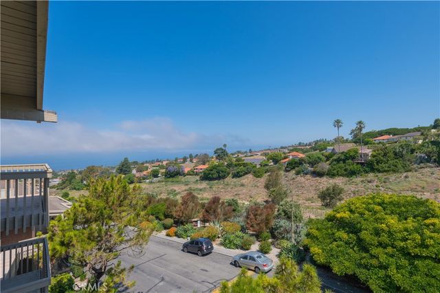 6542 Ocean Crest Drive B308, Rancho Palos Verdes, CA 90275