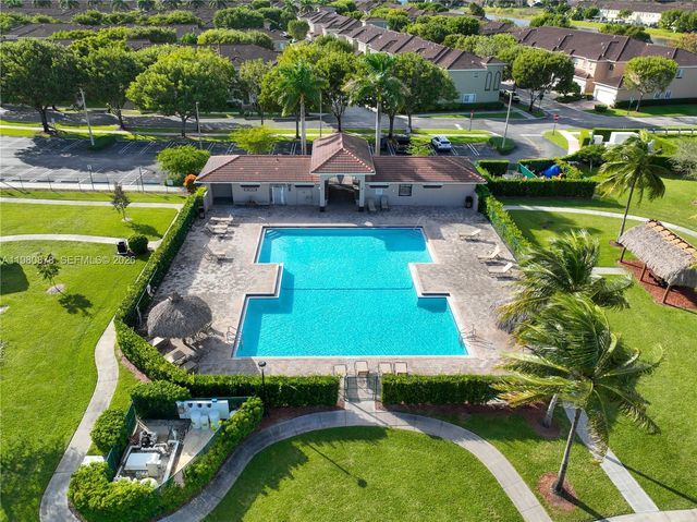 2221 SE 26th Ln 2221, Homestead, FL 33035