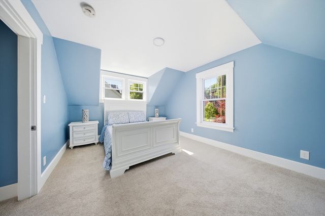 131 Pearl St, Gardner, MA 01440