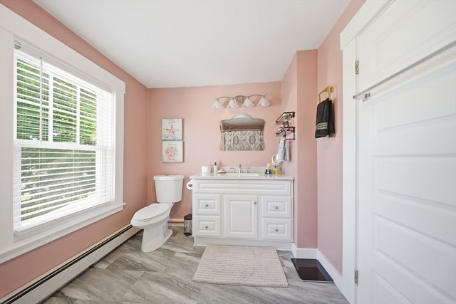 131 Pearl St, Gardner, MA 01440