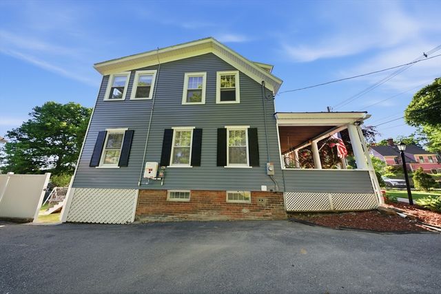131 Pearl St, Gardner, MA 01440