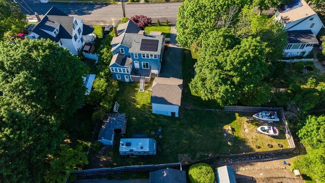 131 Pearl St, Gardner, MA 01440