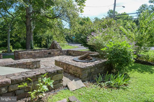 657 JACKSONVILLE RD, Warminster, PA 18974