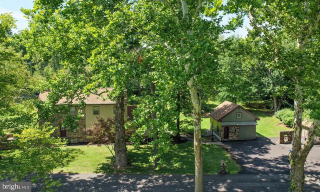 657 JACKSONVILLE RD, Warminster, PA 18974