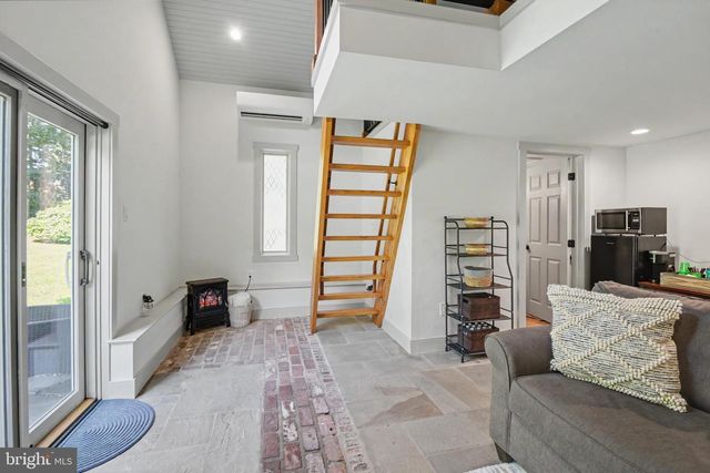 657 JACKSONVILLE RD, Warminster, PA 18974