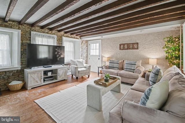 657 JACKSONVILLE RD, Warminster, PA 18974