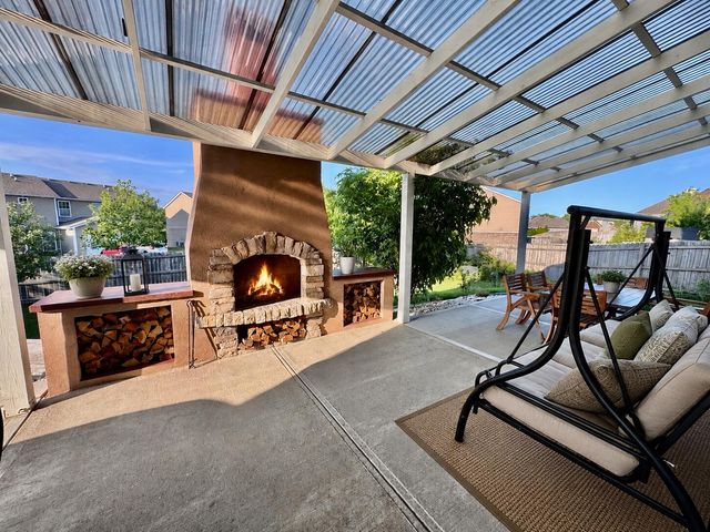 705 Sundollar Cove, Lexington, KY 40515
