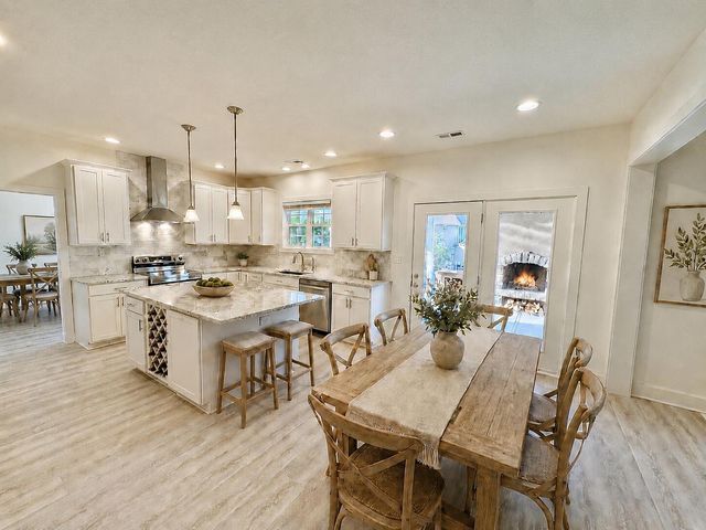 705 Sundollar Cove, Lexington, KY 40515