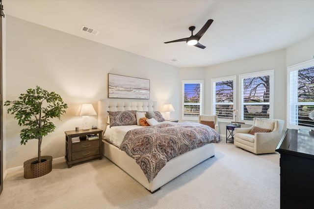 125 Ridgeview CT, Georgetown, TX 78628