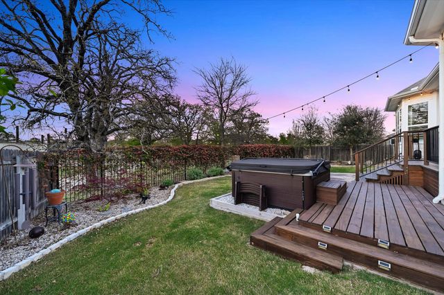 125 Ridgeview CT, Georgetown, TX 78628