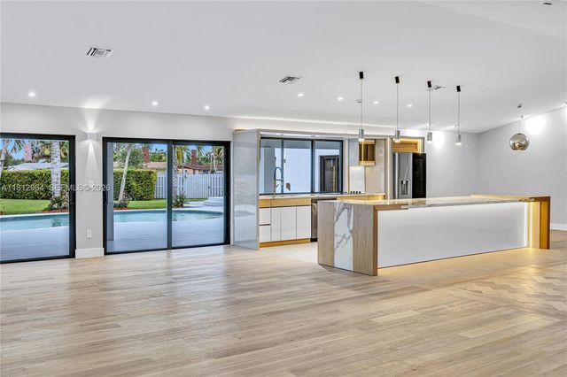 10600 SW 140th St, Miami, FL 33176