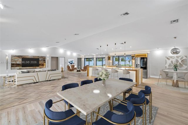 10600 SW 140th St, Miami, FL 33176