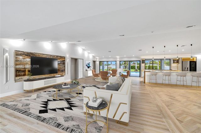 10600 SW 140th St, Miami, FL 33176