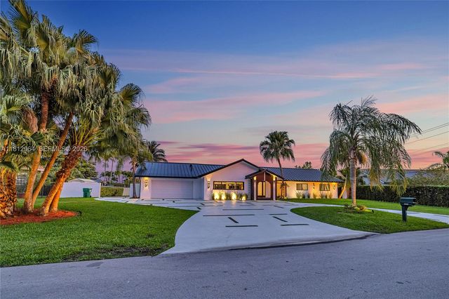 10600 SW 140th St, Miami, FL 33176