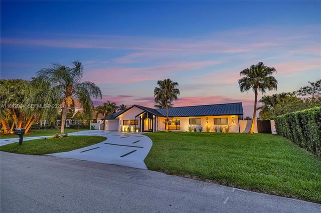 10600 SW 140th St, Miami, FL 33176