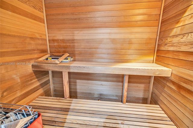 10600 SW 140th St, Miami, FL 33176