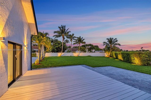 10600 SW 140th St, Miami, FL 33176