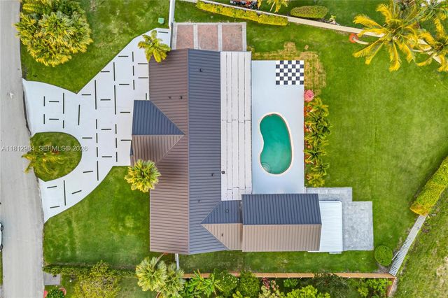 10600 SW 140th St, Miami, FL 33176