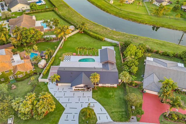 10600 SW 140th St, Miami, FL 33176