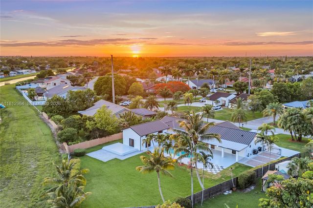 10600 SW 140th St, Miami, FL 33176