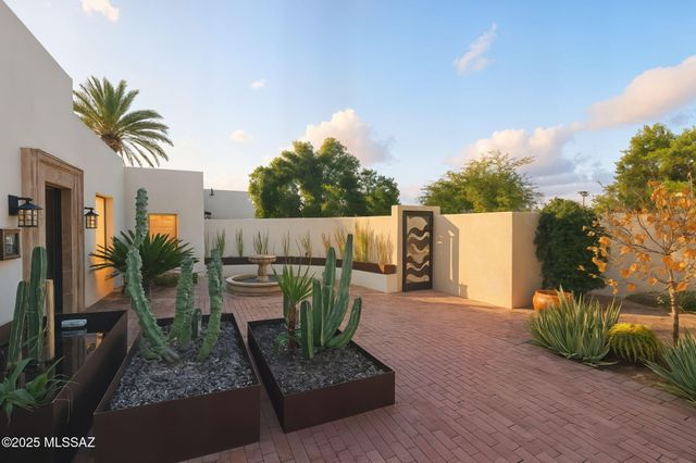 1916 E Elm Street, Tucson, AZ 85719