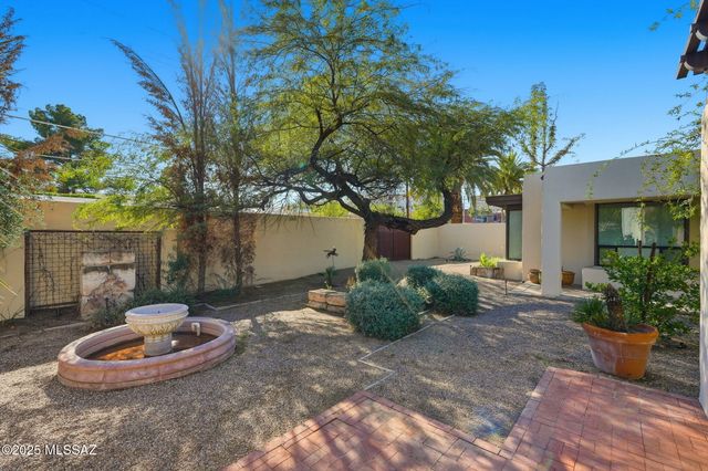 1916 E Elm Street, Tucson, AZ 85719