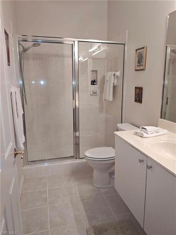 3280 Hamlet DR 4, Naples, FL 34105